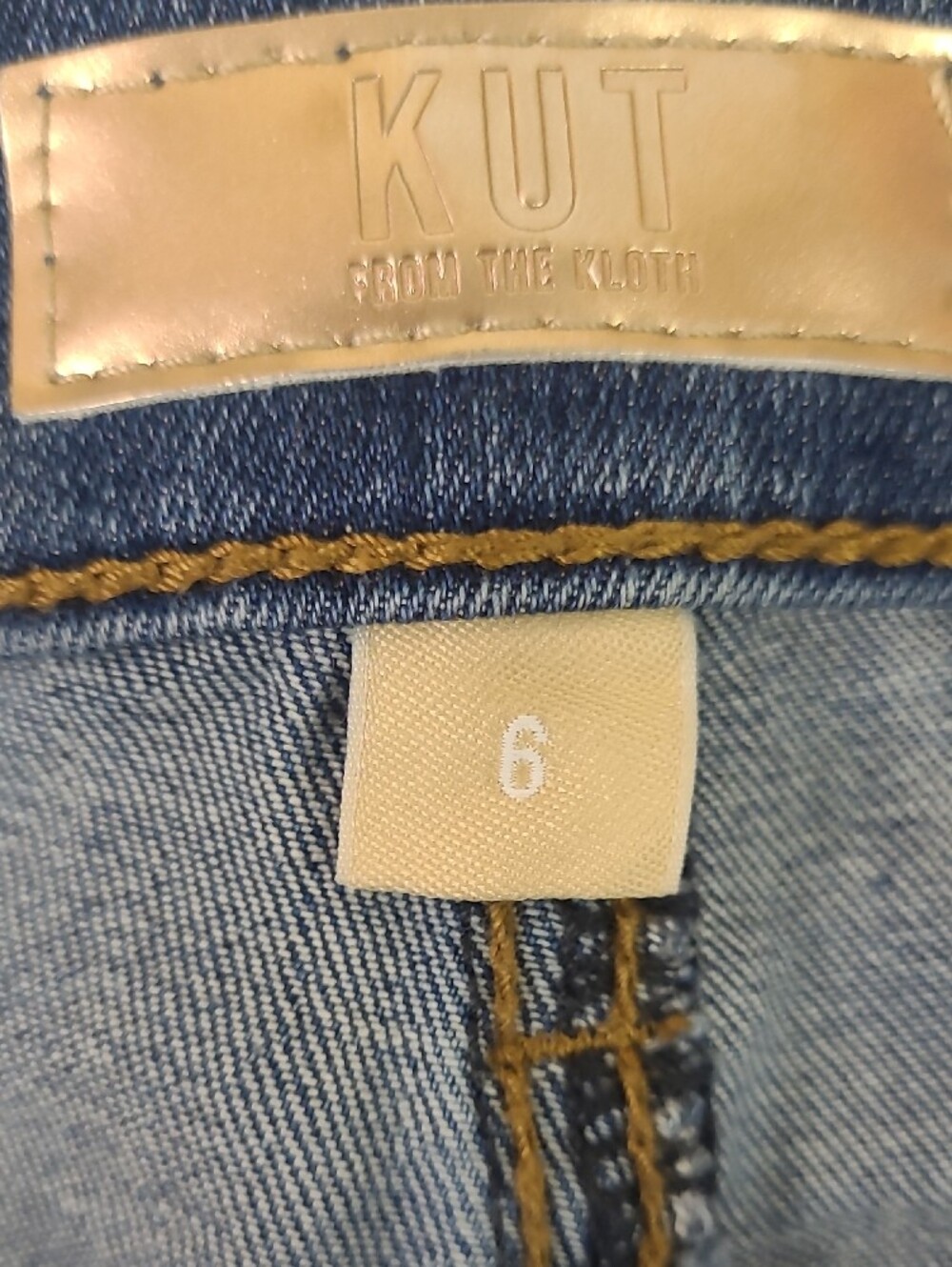 Kut from the Kloth Catherine Boyfriend Jeans Size 6 Medium Wash Stretch Denim - Picture 5 of 10